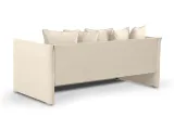 item-0b5ef76dcc/685183-7e8553361a45