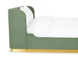 item-0b5ef76dcc/748489-784efdefe379