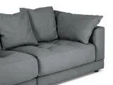 item-0b5ef76dcc/939727-5731460db669