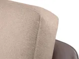 item-0b5ef76dcc/950225-93353bb5d893