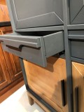 Шкаф для посуды Гранада 42 серый 7016/антик 24 картинка 4